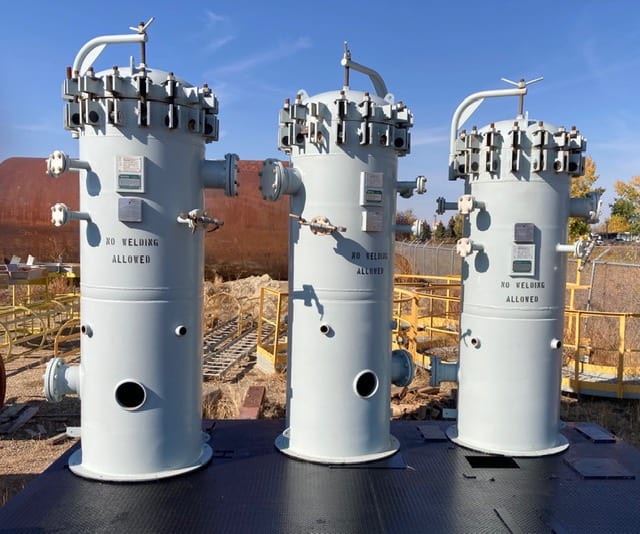 multi-bolt closure vessel